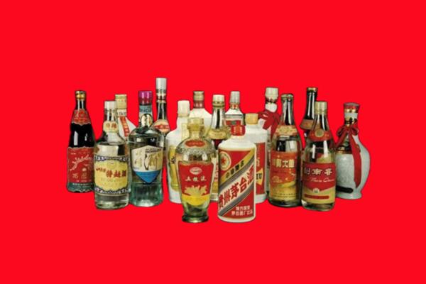 马尔康市回收十八老酒.jpg